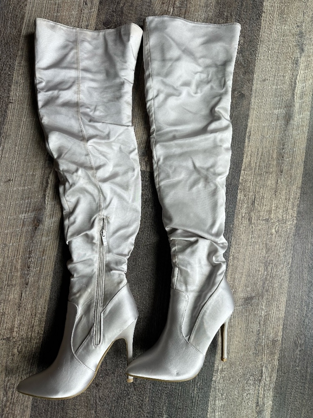 🔥 Cape Robbin White Over the Knee Boots Size 8 - Photo Shoot Ready